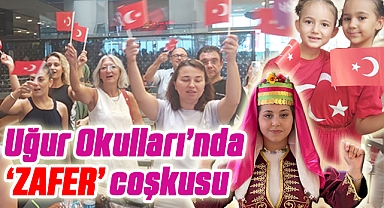Uğur Okulları'ndan Ayakta Alkışlanan 30 Ağustos Kutlaması