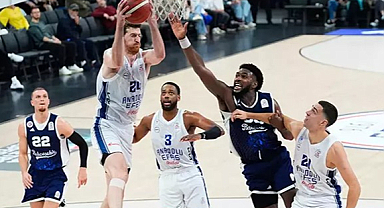 Bahçeşehir Koleji'nden Dev Sürpriz: Anadolu Efes'e Ligde İkinci Şok!